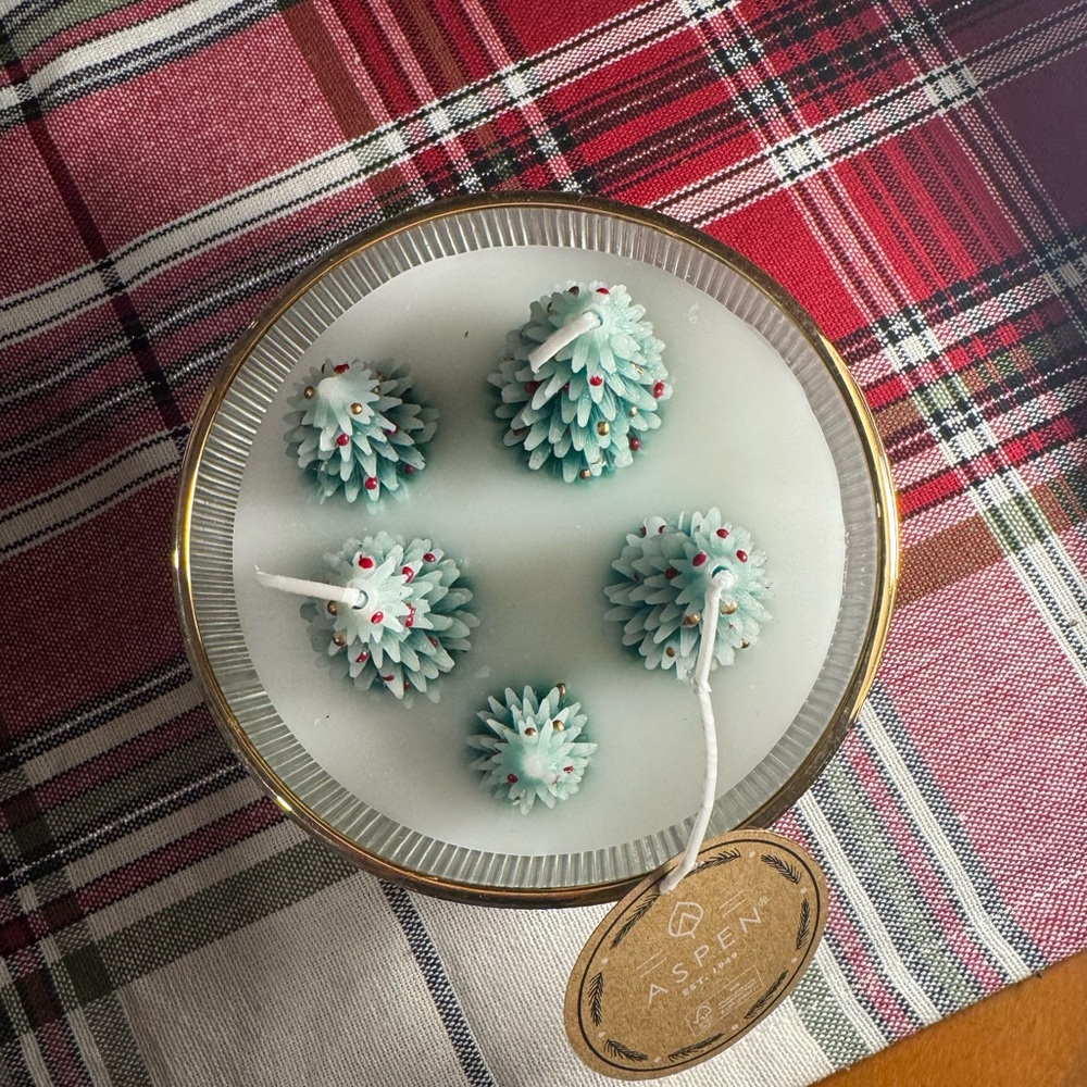 2024 NEW Aspen Holiday Tree Candle